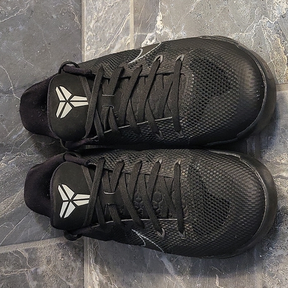 Nike Other - Nike Kobe 11